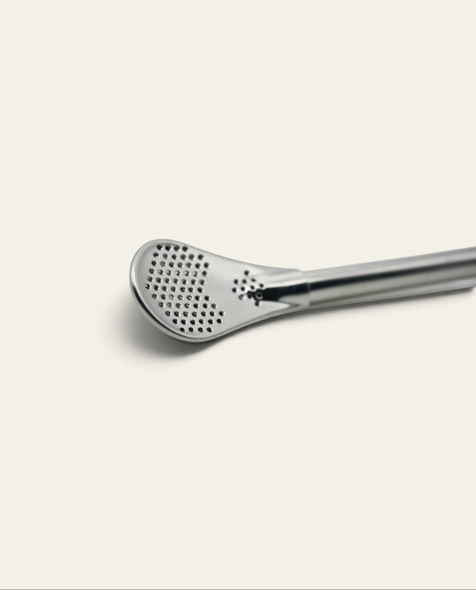 Boldo stainless steel straight mate bombilla straw featuring a shovel-style filter for easy cleaning
